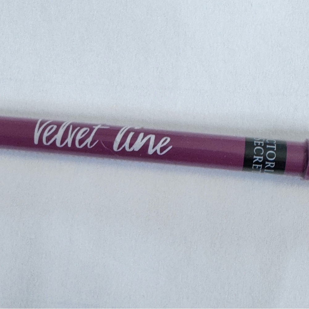 Victoria’s Second Velvet Line Lip Liner Pink Dusk New Sealed Liner